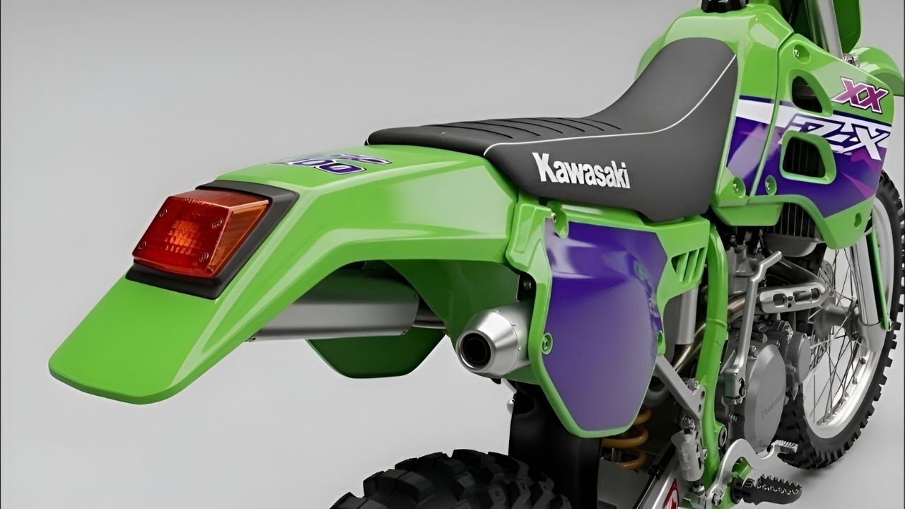 Kawasaki KLX 700 2026: moto off-road potente, ágil y lista para aventuras extremas