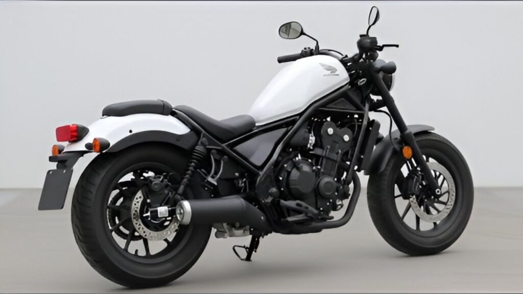 Honda Rebel 1100 2026: potencia cruiser, estilo moderno y tecnología E-Clutch